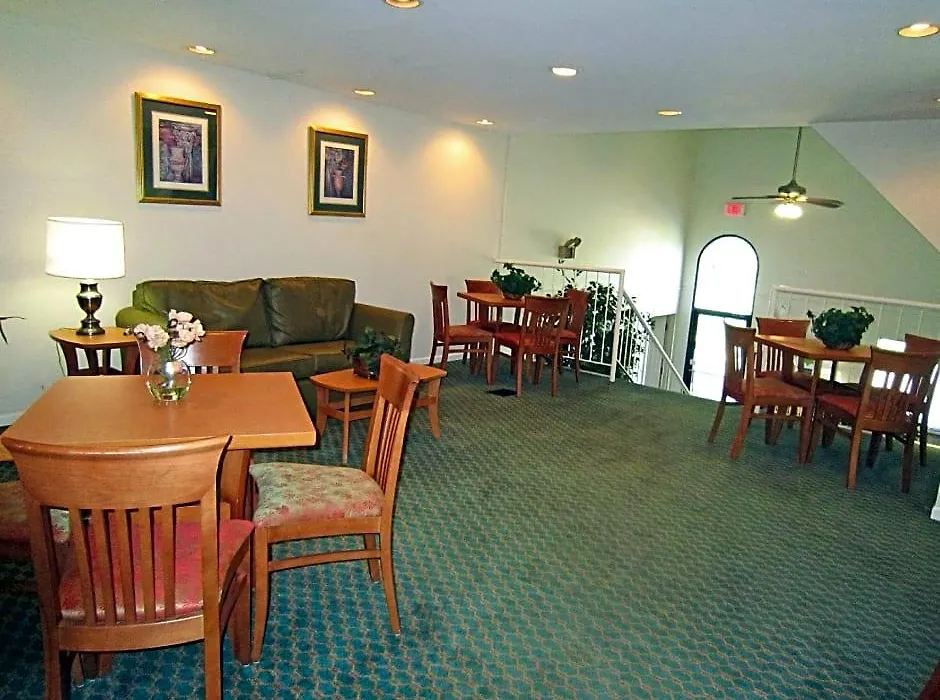 Suburban Studios Columbus East-1